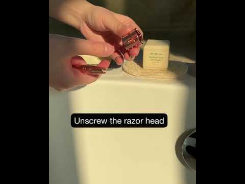 Video of how to assemble the Double Edge Safety razor | Plantish Future
